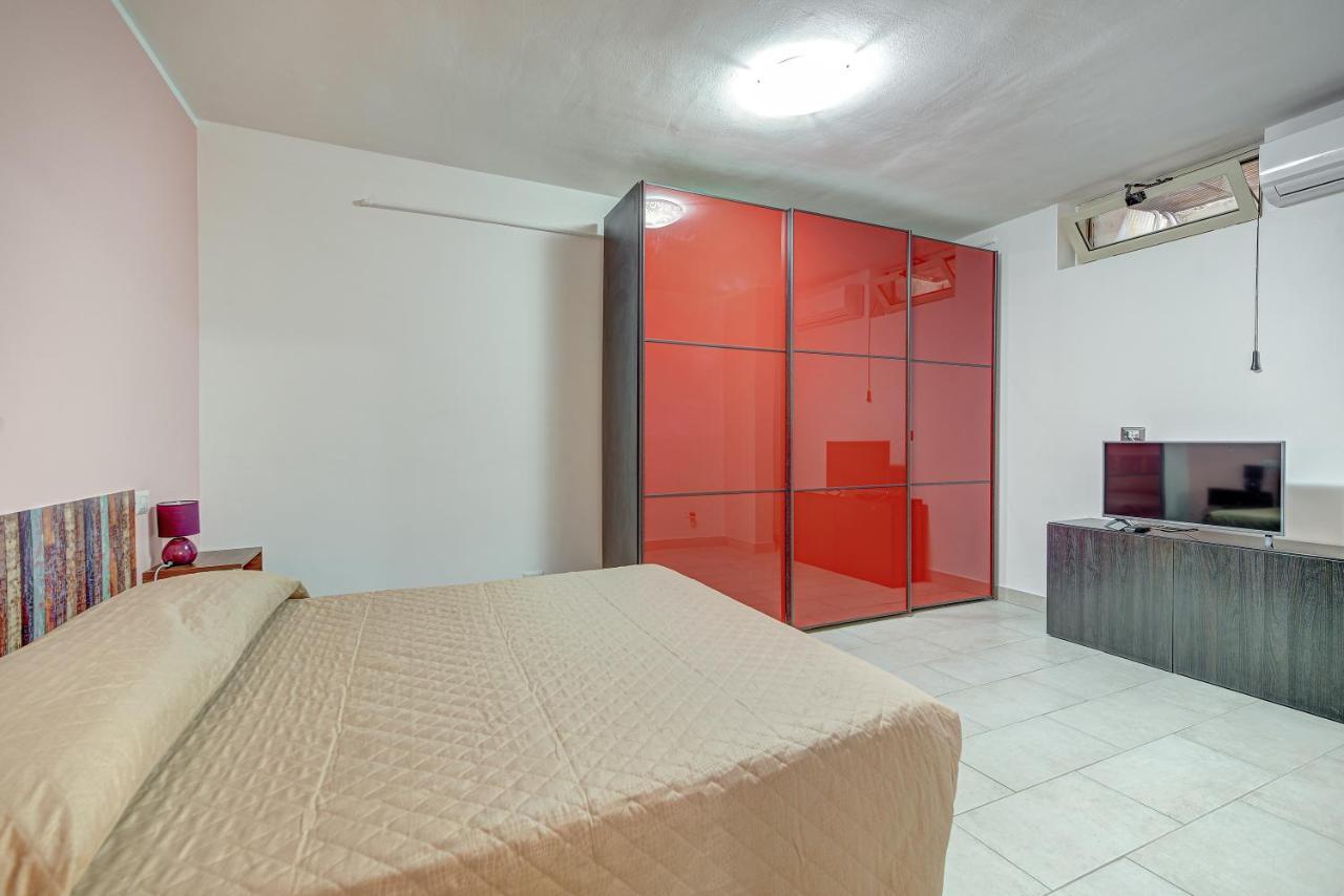 Appartamento Mileva House Civitavecchia Luaran gambar