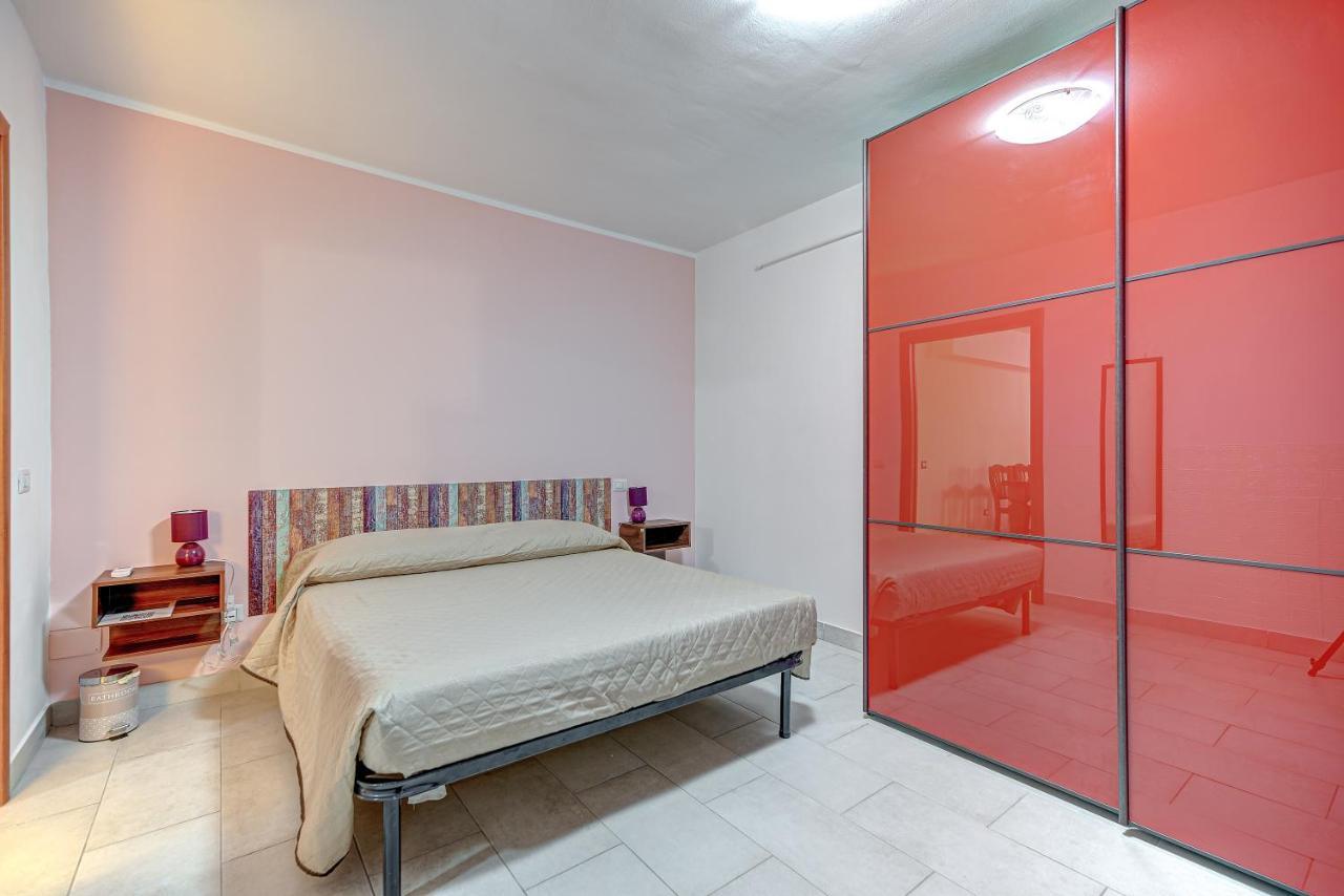 Appartamento Mileva House Civitavecchia Luaran gambar